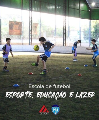 Quadras de Futebol para Treinamento em Campo do Tenente